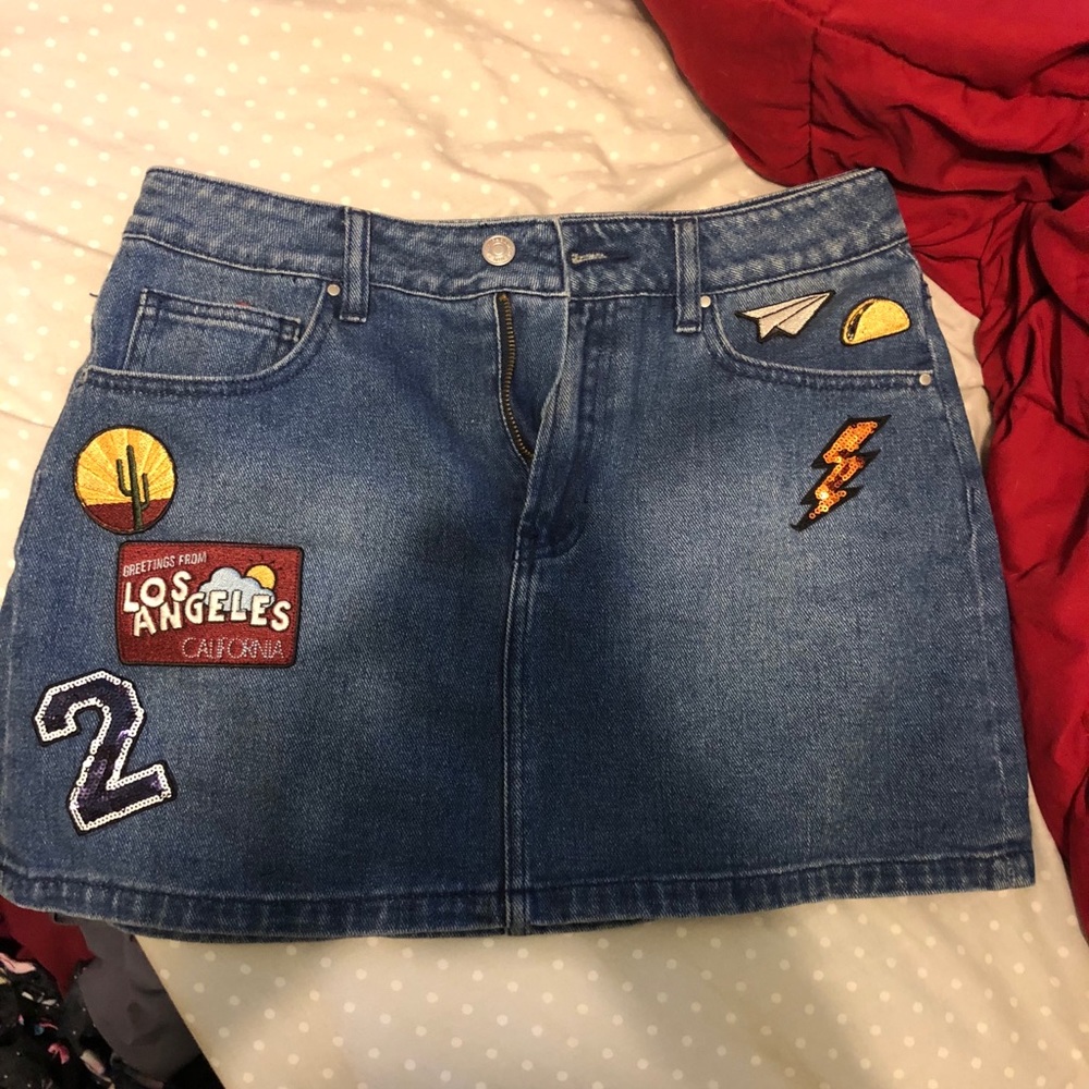 PacSun patch skirt